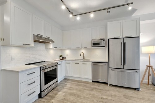 317-5638 201A Street, Langley, BC 