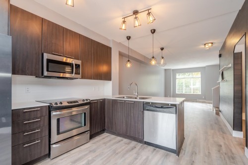 77-19433 68 Avenue, Surrey, BC 