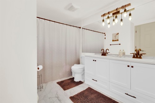 209-20145 55A Avenue, Langley, BC 