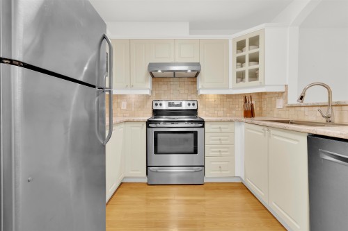 209-20145 55A Avenue, Langley, BC 