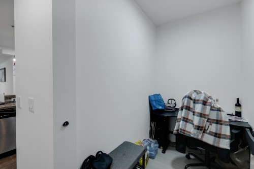 204-13897 Fraser Highway, Surrey, BC 