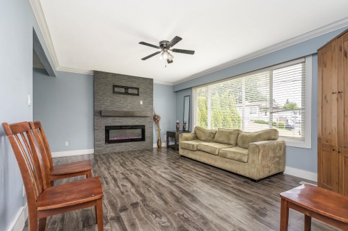 32337 Dolphin Crescent, Abbotsford, BC 