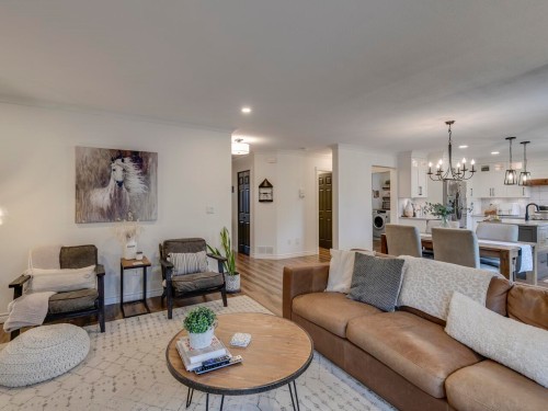 8060 Melburn Drive, Mission, BC 