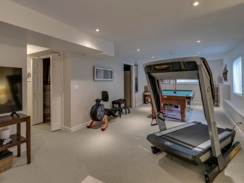 8060 Melburn Drive, Mission, BC 