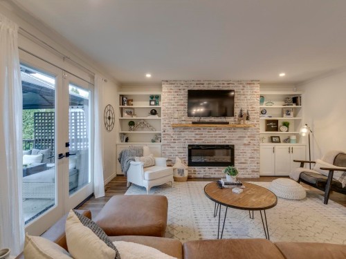 8060 Melburn Drive, Mission, BC 