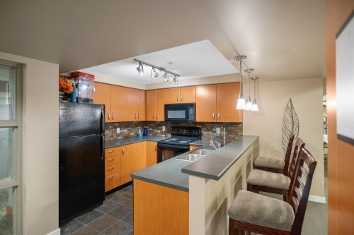 115-20750 Duncan Way, Langley, BC 