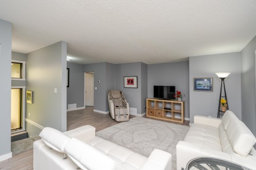 33897 Walnut Avenue, Abbotsford, BC 