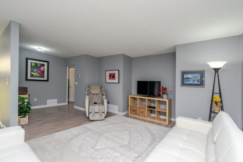 33897 Walnut Avenue, Abbotsford, BC 