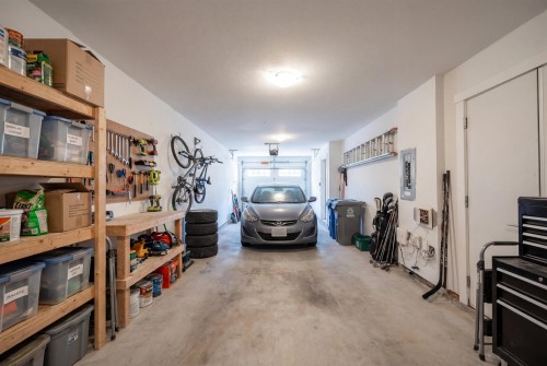 11-9989 Barnston Drive E, Surrey, BC 