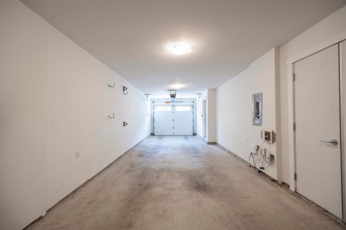 11-9989 Barnston Drive E, Surrey, BC 
