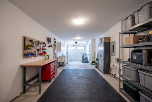 11-9989 Barnston Drive E, Surrey, BC 