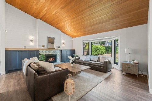 15032 Spenser Drive, Surrey, BC 