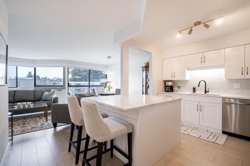 301-31955 Old Yale Road  Abbotsford, BC V2T 4N1