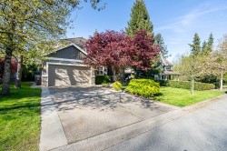 15585 37 Avenue  Surrey, BC V3Z 0H4