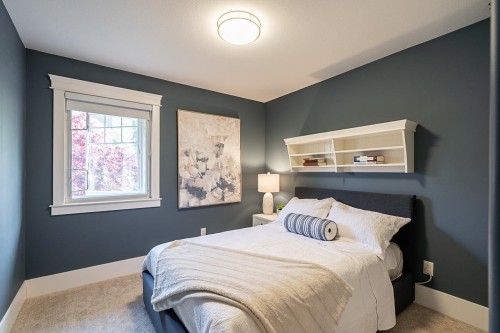 15585 37 Avenue, Surrey, BC 