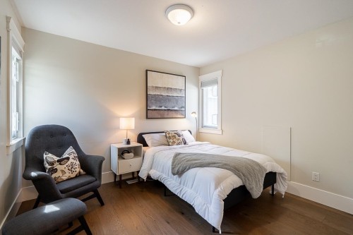 15585 37 Avenue, Surrey, BC 