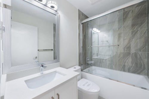 11-8181 135A Street, Surrey, BC 