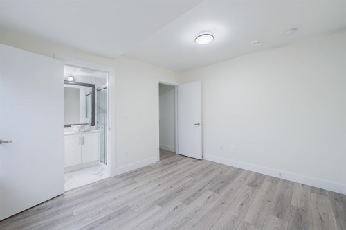 11-8181 135A Street, Surrey, BC 