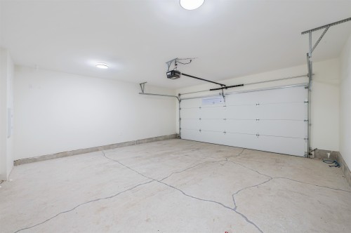 11-8181 135A Street, Surrey, BC 