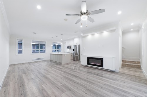 11-8181 135A Street, Surrey, BC 