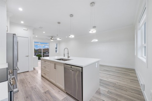 11-8181 135A Street, Surrey, BC 