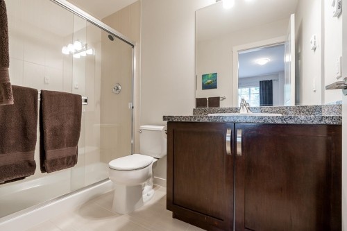 17-14462 61A Avenue, Surrey, BC 