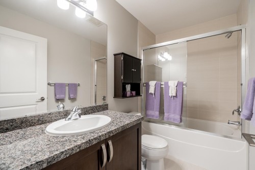 17-14462 61A Avenue, Surrey, BC 