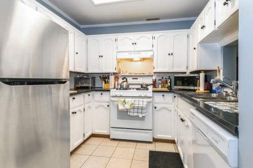 107-13965 16 Avenue, Surrey, BC 