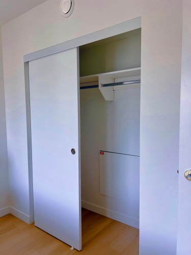 29F-13725 George Junction, Surrey, BC 