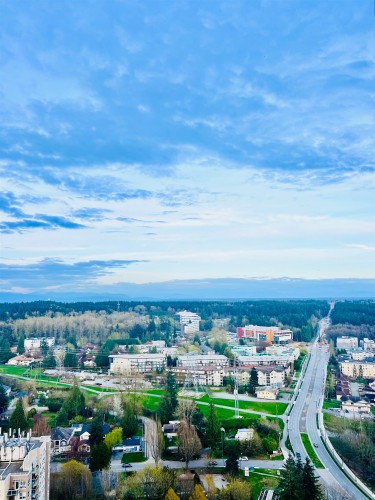 29F-13725 George Junction, Surrey, BC 