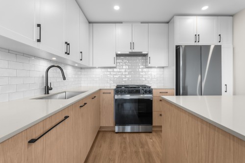 B606-27215 Aldergrove Town Centre Drive, Langley, BC 