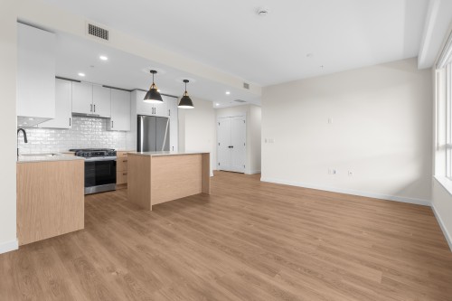 B606-27215 Aldergrove Town Centre Drive, Langley, BC 