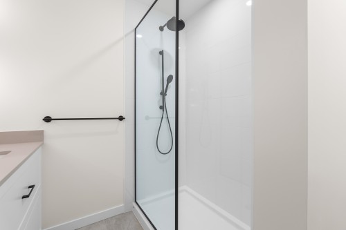 B606-27215 Aldergrove Town Centre Drive, Langley, BC 