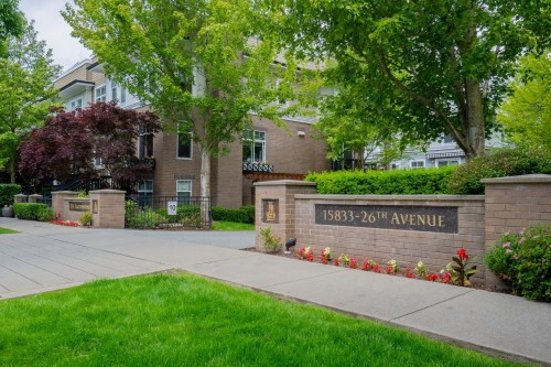 15-15833 26 Avenue  Surrey, BC V3Z 2X5