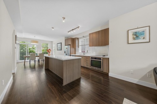 4-3399 151 Street, Surrey, BC 