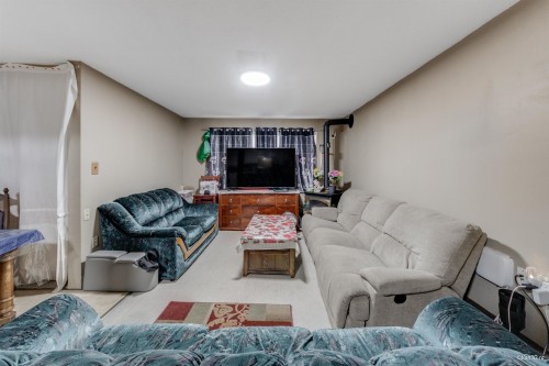 5009 208 Street, Langley, BC 