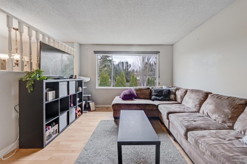 5009 208 Street, Langley, BC 