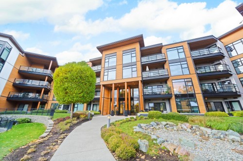 213-14855 Thrift Avenue  White Rock, BC V4B 2J6