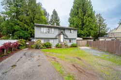 14366 101 Avenue  Surrey, BC V3T 5C8