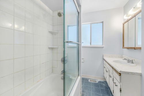 11377 77 Avenue, Delta, BC 