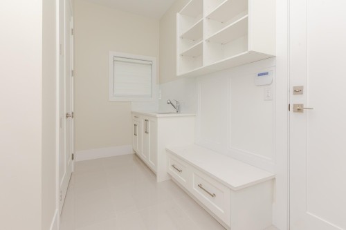 15672 82A Avenue, Surrey, BC 