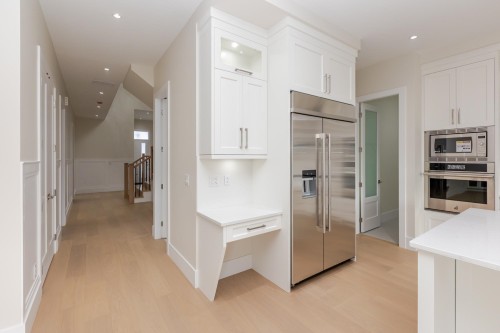 15672 82A Avenue, Surrey, BC 