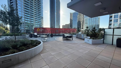 512-13725 George Junction, Surrey, BC 