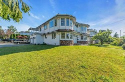 11942 99 Avenue  Surrey, BC V3V 2M5