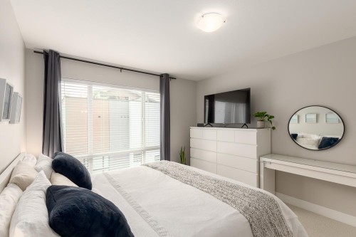 70-16433 19 Avenue, Surrey, BC 