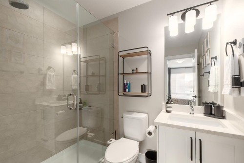 70-16433 19 Avenue, Surrey, BC 