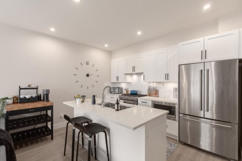 70-16433 19 Avenue, Surrey, BC 