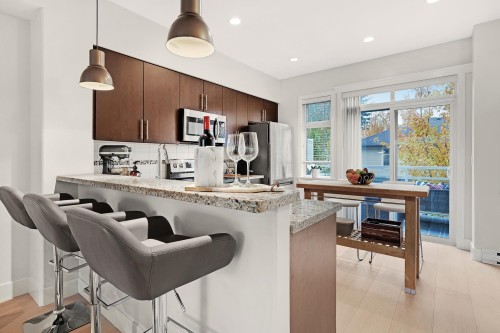 73-15405 31 Avenue  Surrey, BC V3Z 2W5