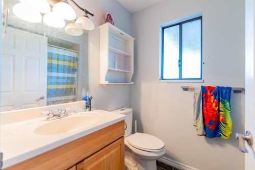 2337 Wakefield Drive, Langley, BC 