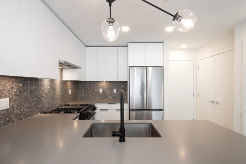 423-7936 206 Street, Langley, BC 